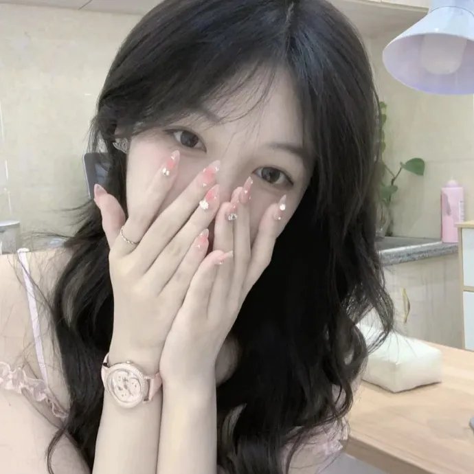 站起来的女孩
